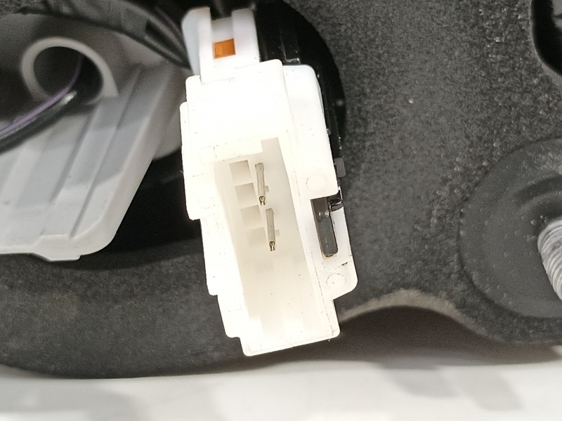 Recambio de piloto trasero derecho para hyundai kona klass hybrid 2wd referencia OEM IAM 92404J9000  