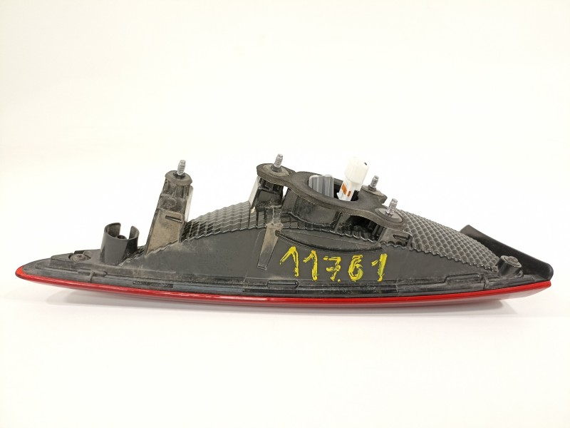 Recambio de piloto trasero derecho para hyundai kona klass hybrid 2wd referencia OEM IAM 92404J9000  