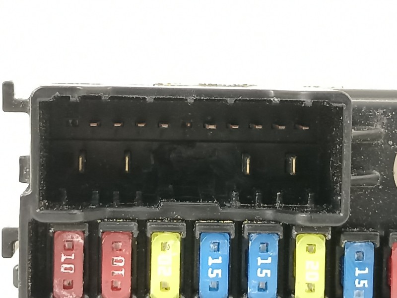 Recambio de caja reles / fusibles para hyundai kona klass hybrid 2wd referencia OEM IAM 91959CM010  