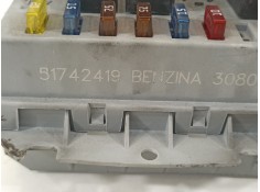 Recambio de caja reles / fusibles para alfa romeo 147 (190) 1.6 t.spark eco distinctive referencia OEM IAM 51842419   2