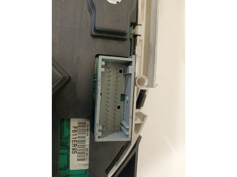 Recambio de cuadro instrumentos para renault laguna ii grandtour (kg0) dynamique referencia OEM IAM 8200291334  