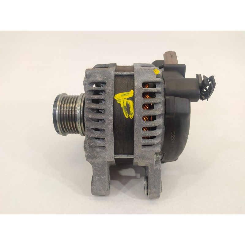 Recambio de alternador para peugeot 308 referencia OEM IAM 9820893880  