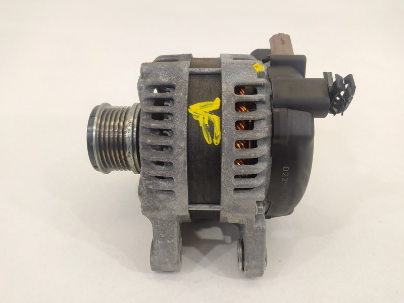 Recambio de alternador para peugeot 308 referencia OEM IAM 9820893880  
