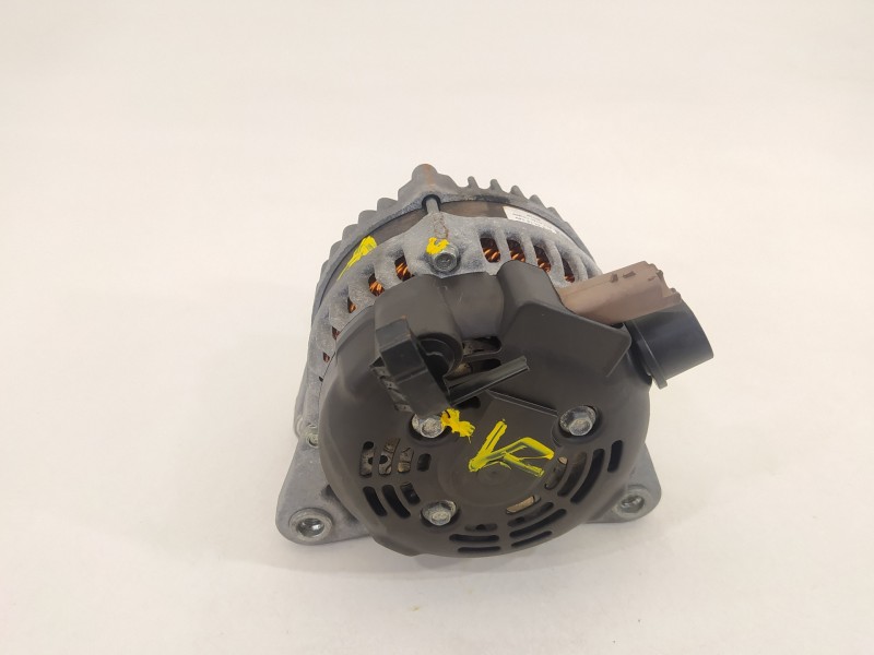 Recambio de alternador para peugeot 308 referencia OEM IAM 9820893880  