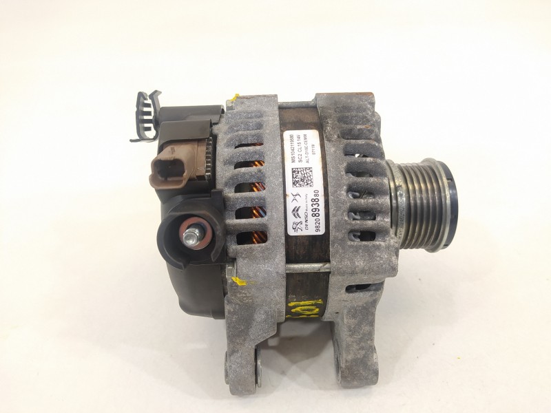 Recambio de alternador para peugeot 308 referencia OEM IAM 9820893880  