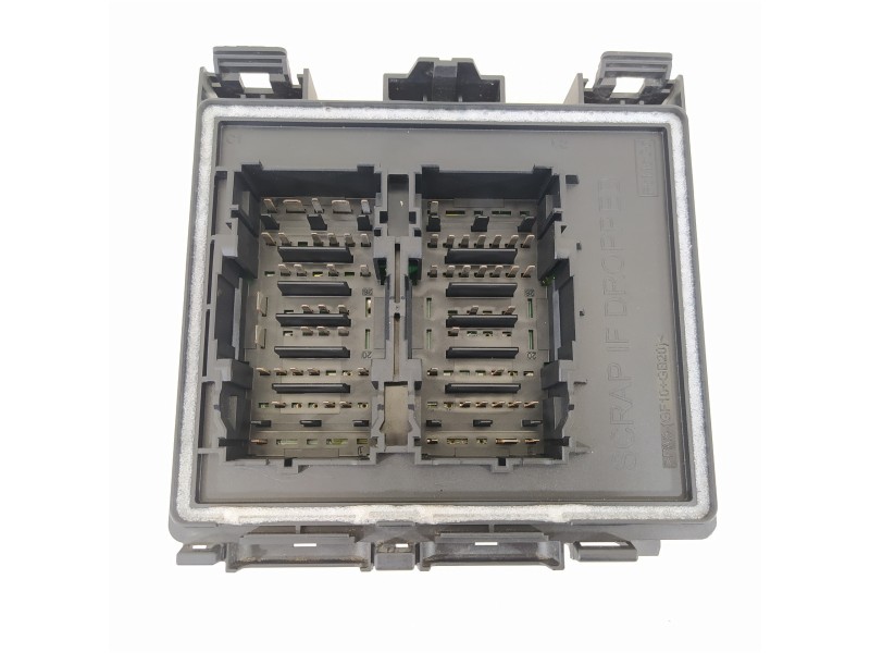 Recambio de caja reles / fusibles para ford fiesta (ce1) active referencia OEM IAM H1BT14D068AF 9700126438 