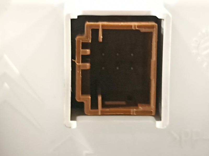 Recambio de cuadro instrumentos para peugeot 308 referencia OEM IAM 9825206380  