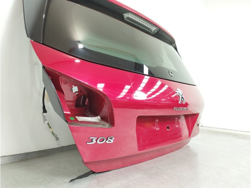 Recambio de porton trasero para peugeot 308 referencia OEM IAM 9677833277  