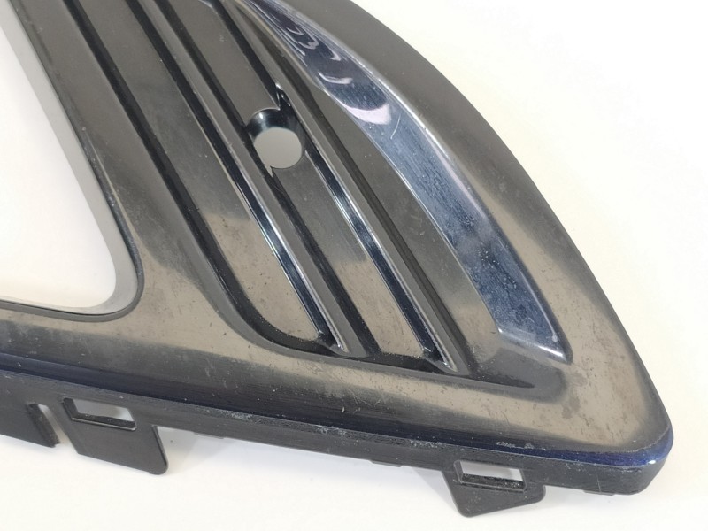 Recambio de rejilla paragolpes delantero para ford fiesta (ce1) active referencia OEM IAM H1BB15B217A1  