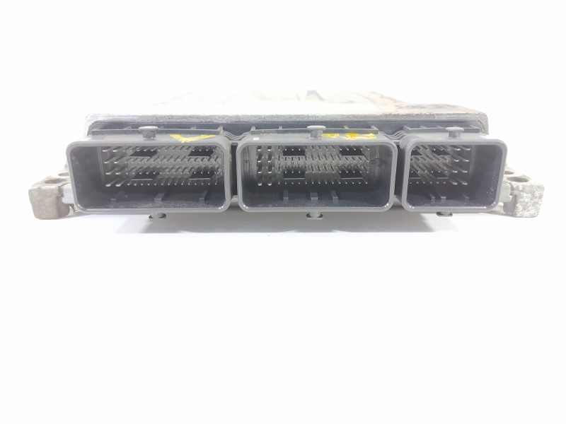 Recambio de centralita motor uce para renault megane iii sport tourer dynamique referencia OEM IAM 237100777R S180067109A 