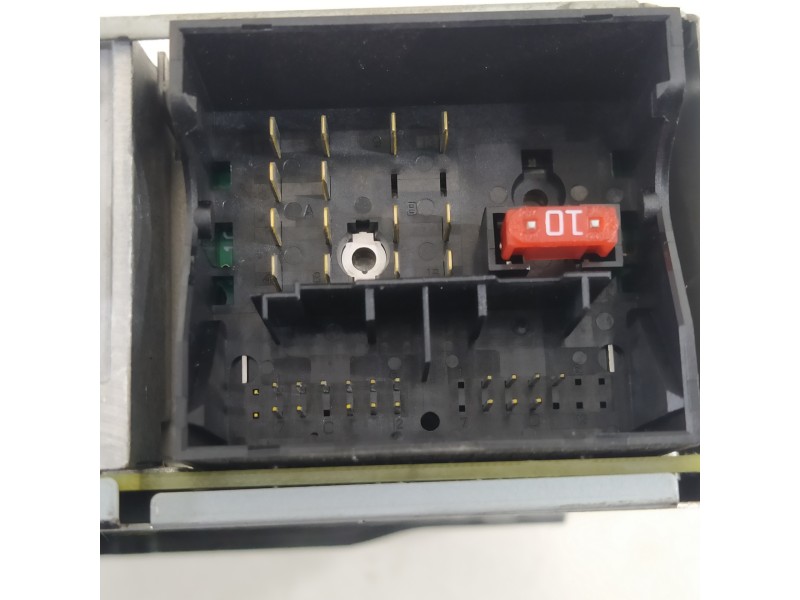 Recambio de sistema audio / radio cd para renault megane iii sport tourer dynamique referencia OEM IAM 281155040R  