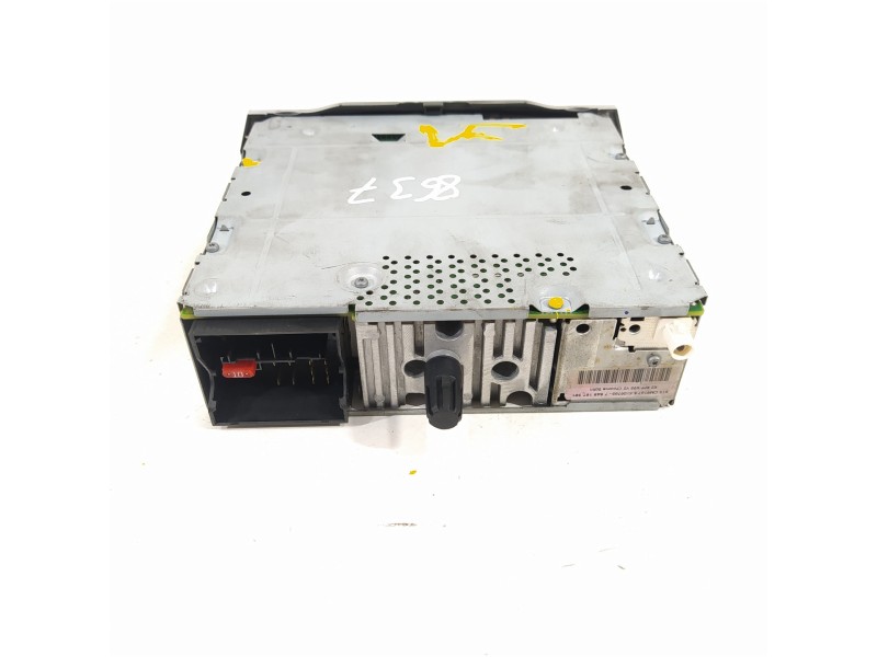 Recambio de sistema audio / radio cd para renault megane iii sport tourer dynamique referencia OEM IAM 281155040R  