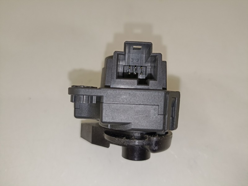 Recambio de motor apertura trampillas climatizador para peugeot 308 referencia OEM IAM Z5510001  