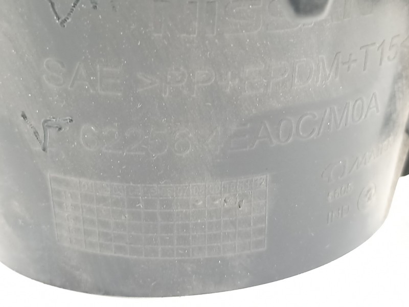 Recambio de rejilla paragolpes derecha para nissan qashqai (j11) tekna premium referencia OEM IAM 622564EA0  