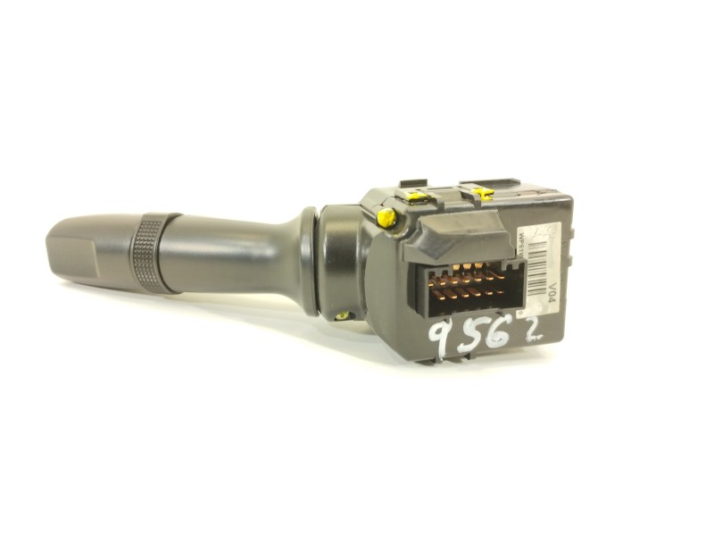 Recambio de mando limpia para hyundai i40 city s blue referencia OEM IAM 934202Y610  