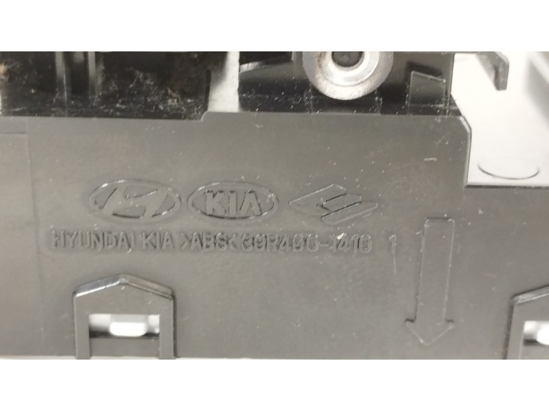 Recambio de mando elevalunas delantero izquierdo para hyundai i40 city s blue referencia OEM IAM 935703Z300  