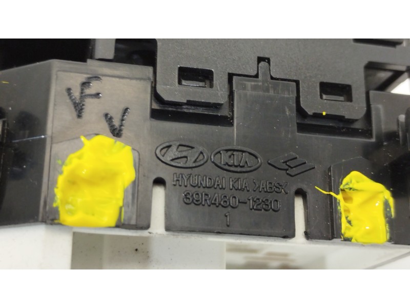 Recambio de mando retrovisor para hyundai i40 city s blue referencia OEM IAM 39R4801230  