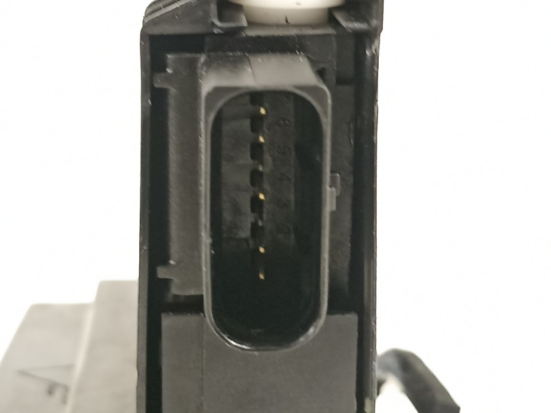 Recambio de cerradura puerta trasera derecha para peugeot 308 referencia OEM IAM 9826110980  