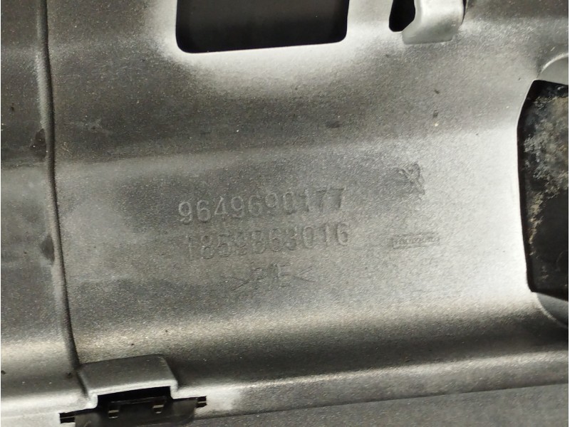 Recambio de paragolpes trasero para peugeot 207 confort referencia OEM IAM 9649690177  