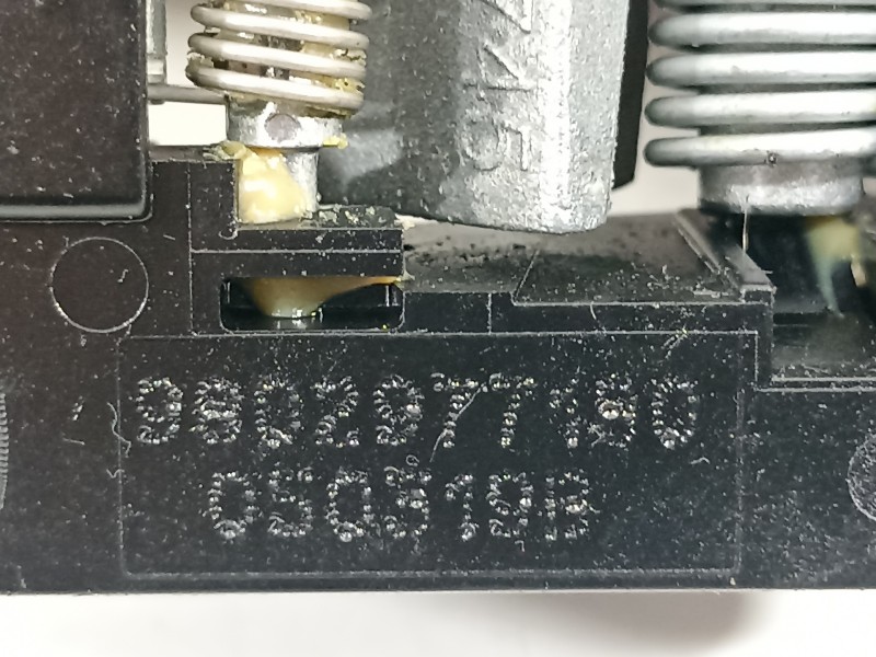 Recambio de maneta exterior trasera derecha para peugeot 308 referencia OEM IAM 9802977180  