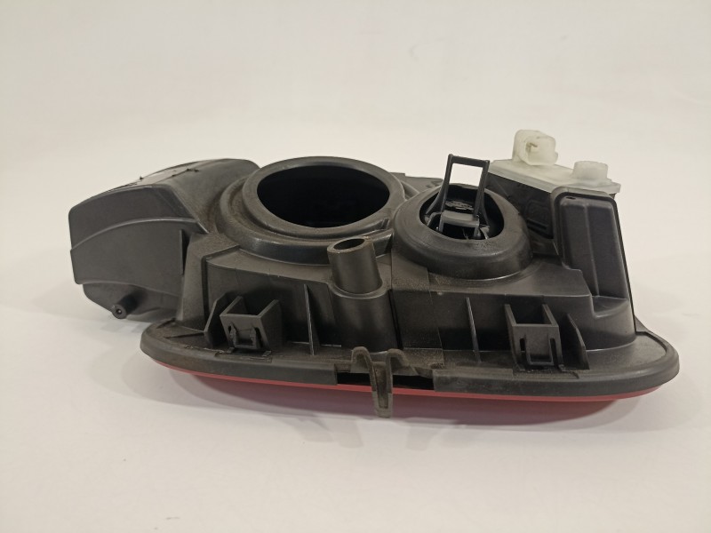 Recambio de tapa exterior combustible para peugeot 308 referencia OEM IAM 9817504180  