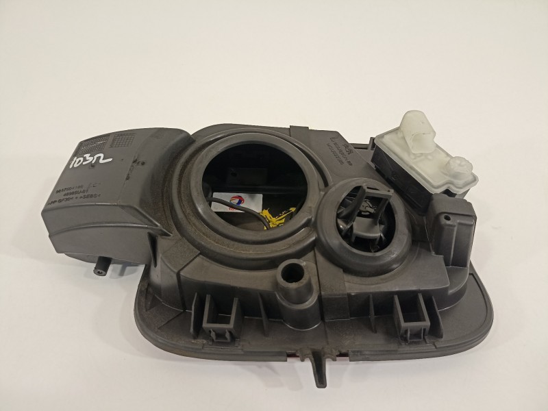 Recambio de tapa exterior combustible para peugeot 308 referencia OEM IAM 9817504180  