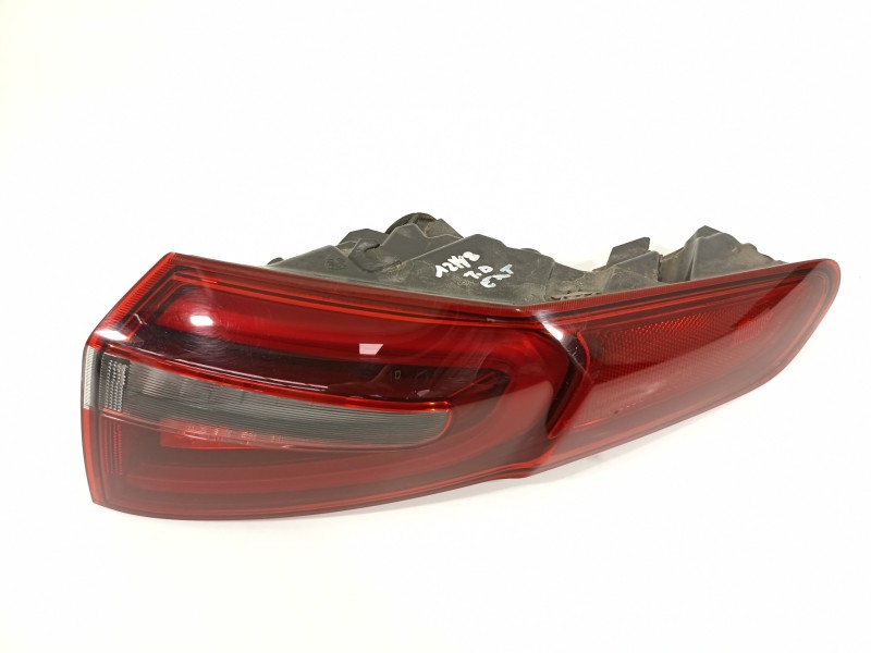 Recambio de piloto trasero derecho para alfa romeo stelvio (630) quadrifoglio 4wd referencia OEM IAM 50535804 20790999 