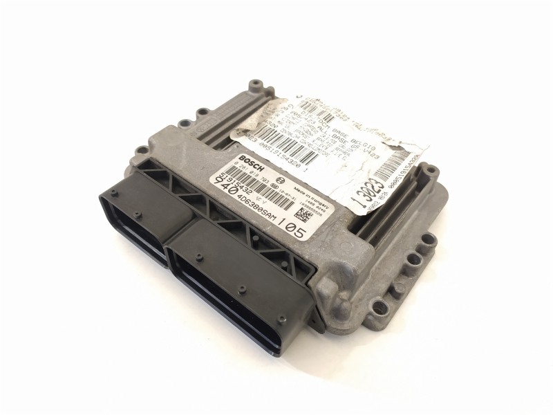 Recambio de centralita motor uce para alfa romeo giulietta (191) sprint referencia OEM IAM 51915432 0281018703 