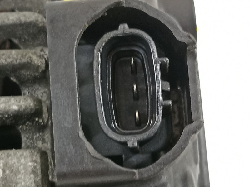 Recambio de alternador para hyundai i20 city s referencia OEM IAM 373002A401  