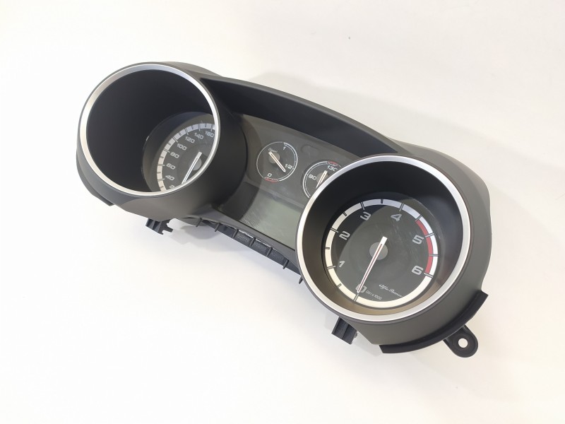 Recambio de cuadro instrumentos para alfa romeo giulietta (191) sprint referencia OEM IAM 50521957 A2C32419300 