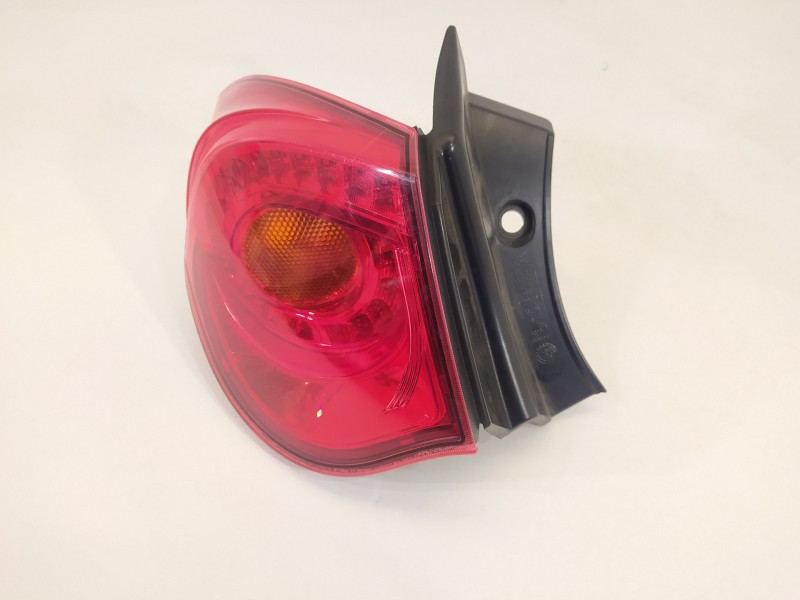 Recambio de piloto trasero izquierdo para alfa romeo giulietta (191) sprint referencia OEM IAM 50513613  