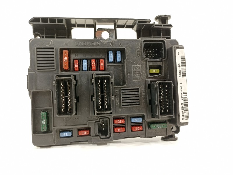 Recambio de caja reles / fusibles para citroën xsara picasso 1.6 hdi 110 exclusive referencia OEM IAM 9650618480  