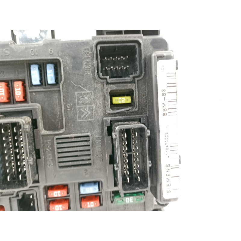 Recambio de caja reles / fusibles para citroën xsara picasso 1.6 hdi 110 exclusive referencia OEM IAM 9650618480  
