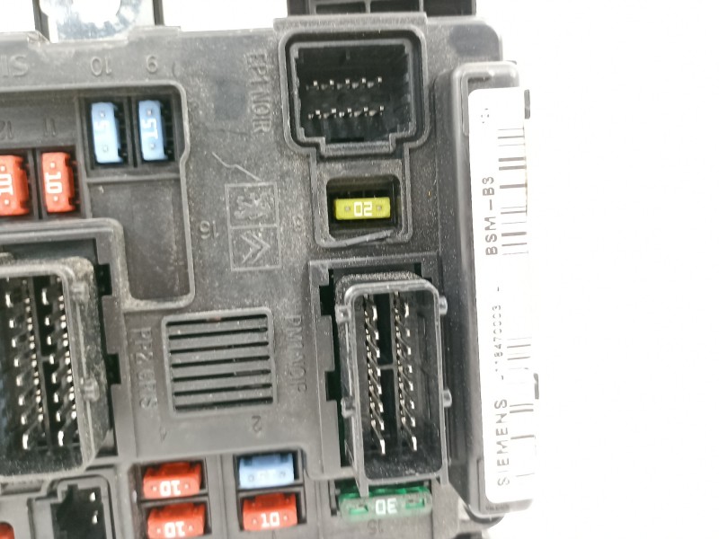 Recambio de caja reles / fusibles para citroën xsara picasso 1.6 hdi 110 exclusive referencia OEM IAM 9650618480  