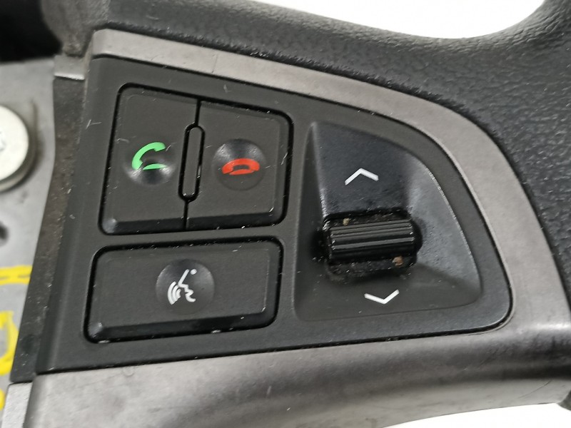 Recambio de volante para hyundai i20 city s referencia OEM IAM 561001J720RY  