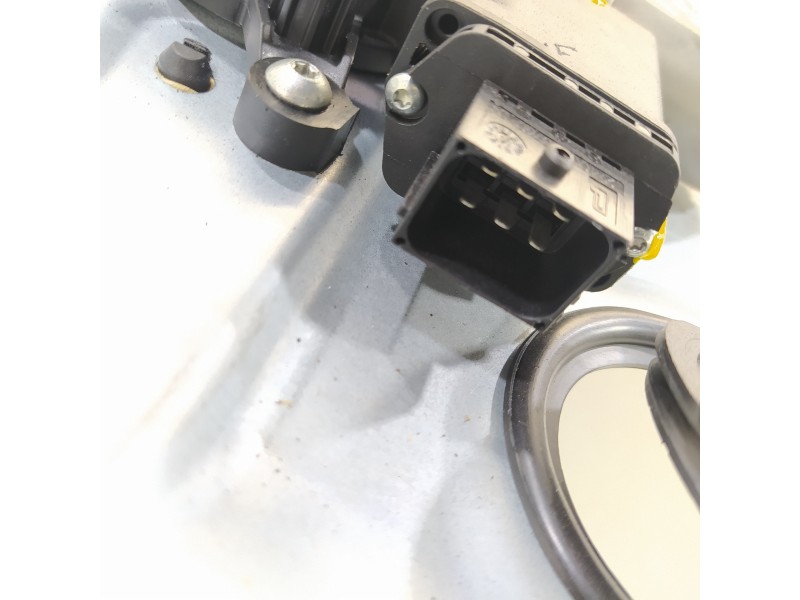 Recambio de elevalunas delantero derecho para alfa romeo giulietta (191) sprint referencia OEM IAM 0505253590 10905007 