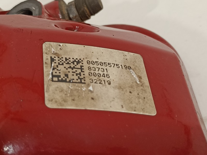 Recambio de juego pinzas freno para alfa romeo stelvio (630) quadrifoglio 4wd referencia OEM IAM 50557515 50557519 50573656