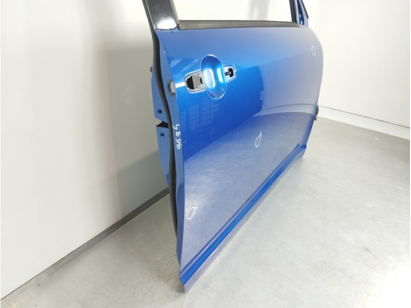 Recambio de puerta delantera derecha para suzuki swift berlina (mz) gl (3-ptas.) referencia OEM IAM 6800162K00000  