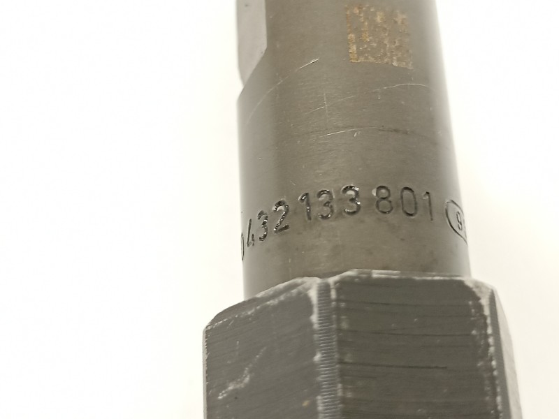 Recambio de inyector para ford mondeo berlina (ge) ambiente referencia OEM IAM 0432133801  