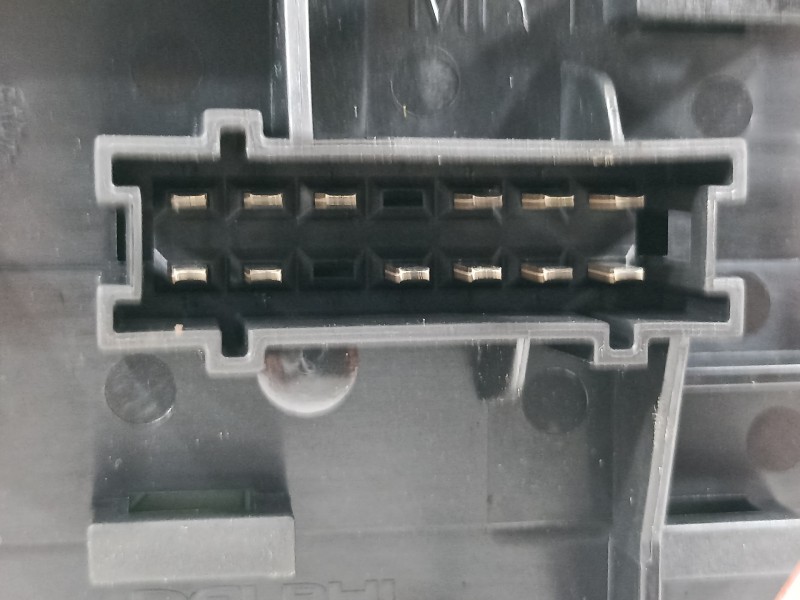 Recambio de caja reles / fusibles para mercedes-benz clase cla (w117) cla 220 cdi (117.303) referencia OEM IAM A2469060093  