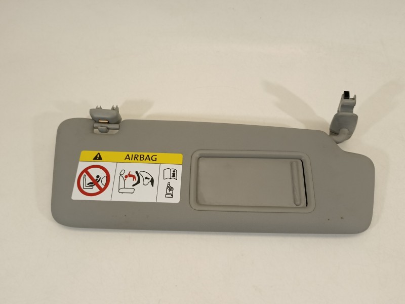 Recambio de parasol derecho para audi a1 (8xk) attraction referencia OEM IAM 8K0857552  