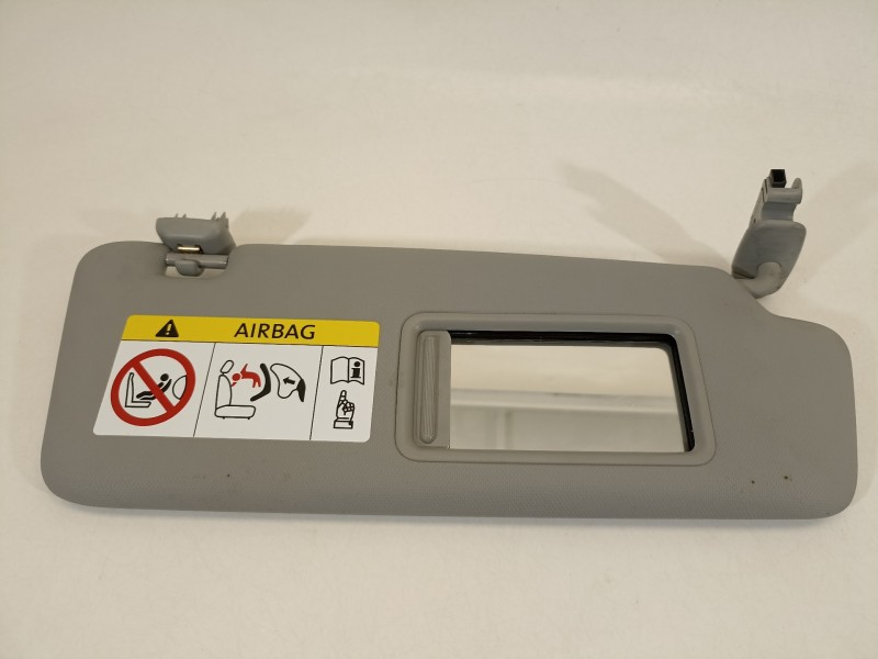 Recambio de parasol derecho para audi a1 (8xk) attraction referencia OEM IAM 8K0857552  