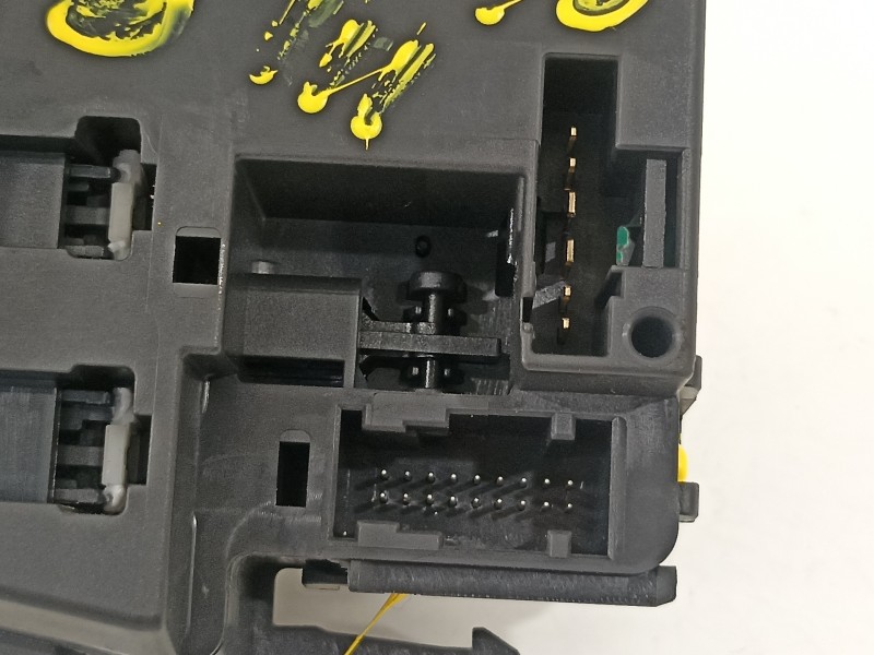 Recambio de mando limpia para renault clio iii 20 aniversario referencia OEM IAM 7701068115  