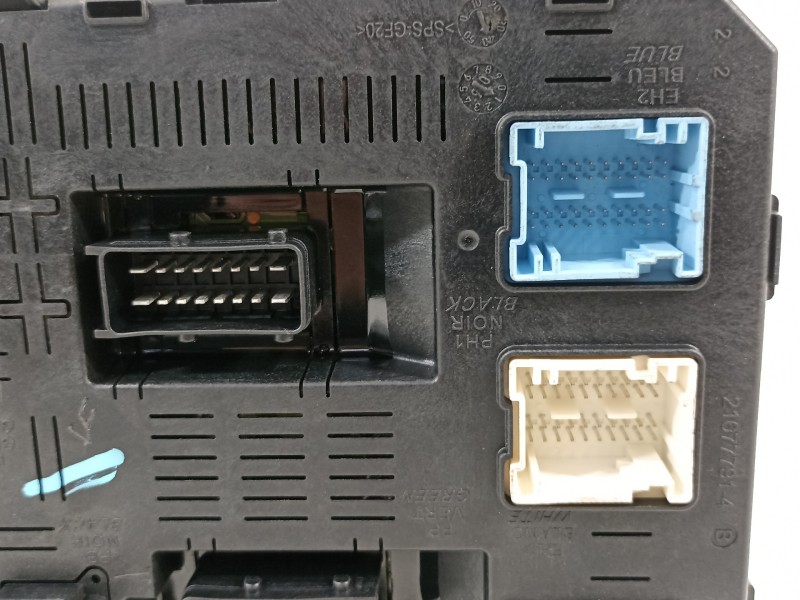 Recambio de caja reles / fusibles para citroën c6 básico referencia OEM IAM 9663510280  