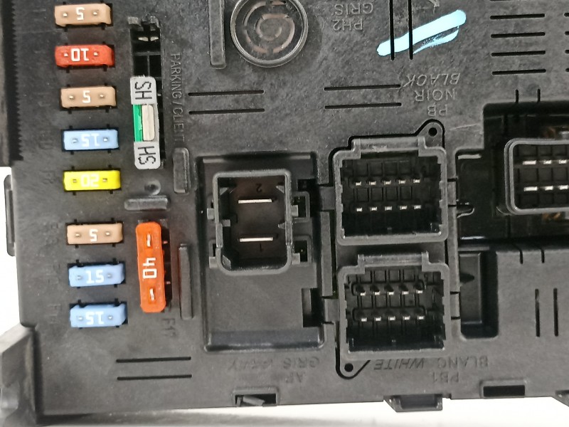 Recambio de caja reles / fusibles para citroën c6 básico referencia OEM IAM 9663510280  