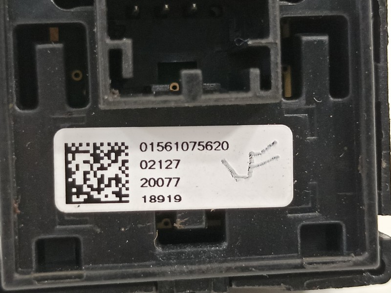 Recambio de mando elevalunas trasero izquierdo para alfa romeo stelvio (630) quadrifoglio 4wd referencia OEM IAM 156116962  