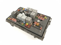 Recambio de caja reles / fusibles para opel astra j lim. cosmo referencia OEM IAM 13313205  