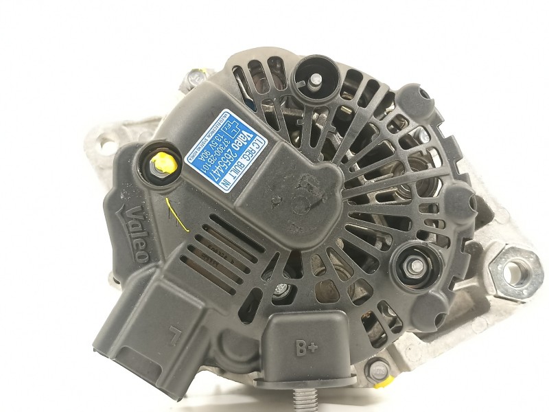 Recambio de alternador para hyundai i30 comfort referencia OEM IAM 373002B101 CAL32131GS 2655447