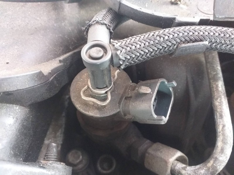 Recambio de inyector para peugeot partner kasten confort l2 referencia OEM IAM 0445110311  