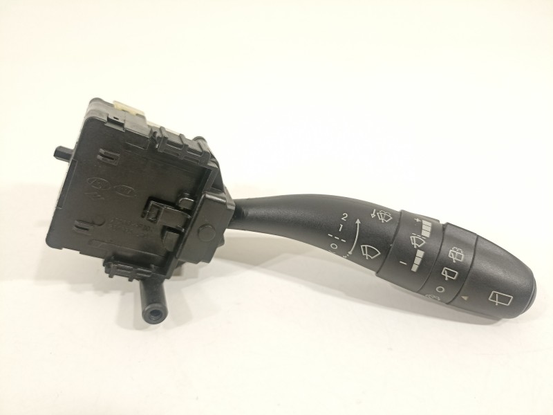 Recambio de mando limpia para hyundai i30 comfort referencia OEM IAM 934202R010  